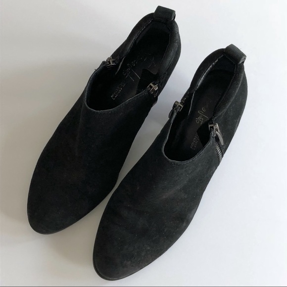 {Franco Sarto} Granite Ankle Boots - Picture 2 of 8